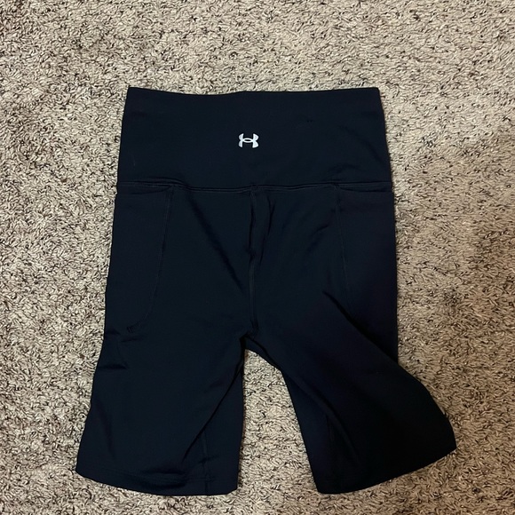Under Armour Pants - Underarmor UA Meridian Bike Shorts with pockets